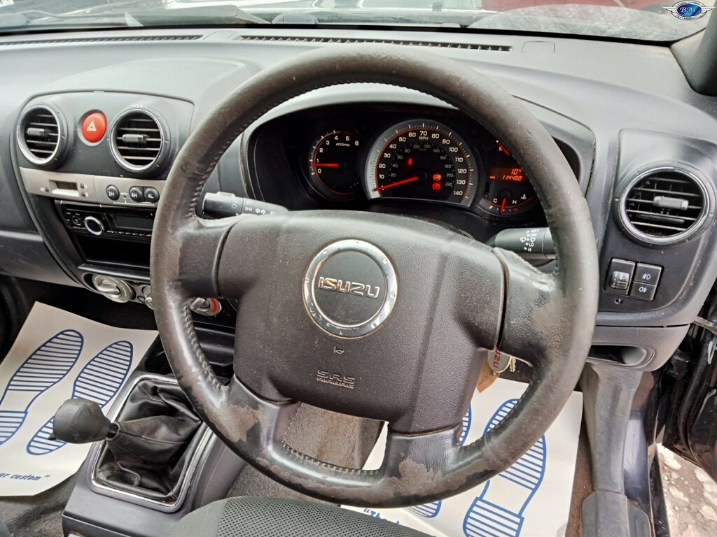 Isuzu Rodeo Pickup Silver #10