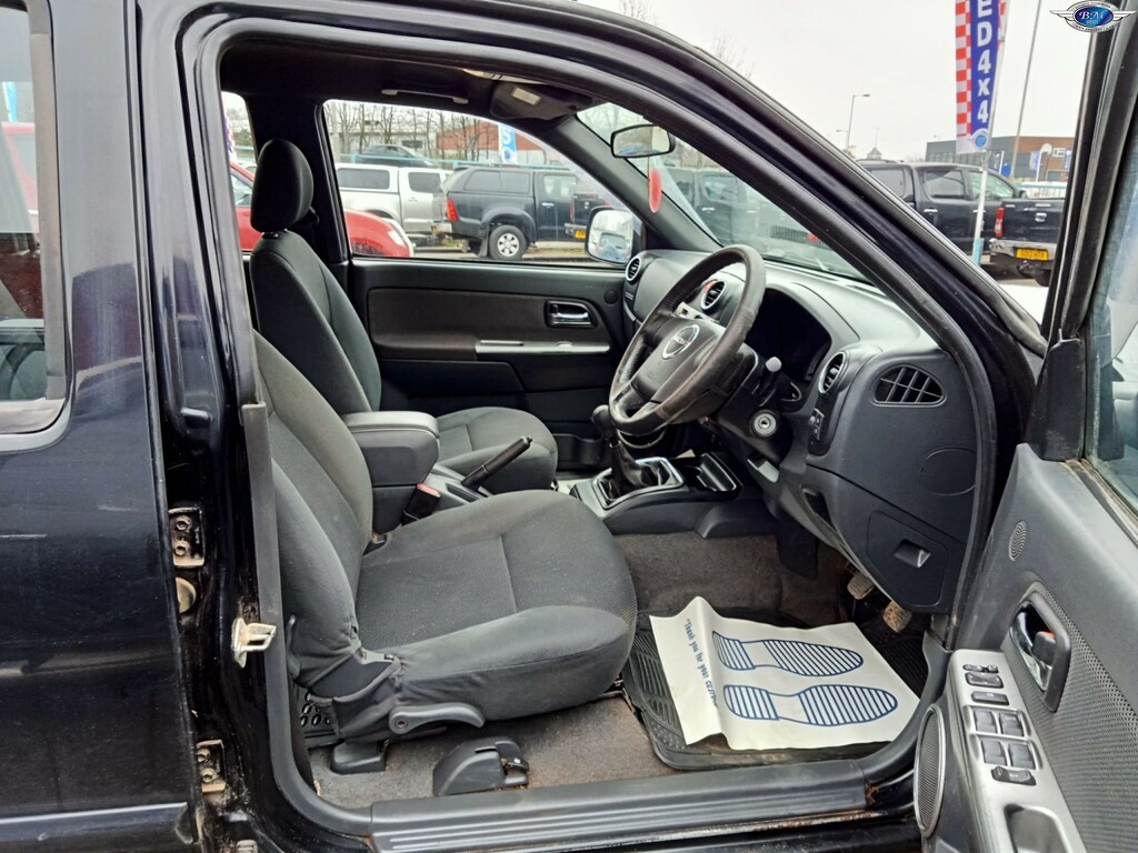 Isuzu Rodeo Pickup Silver #14