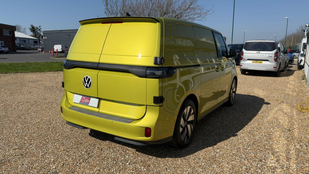 Volkswagen ID.Buzz Commerce Plus RO23GWJ Yellow #4