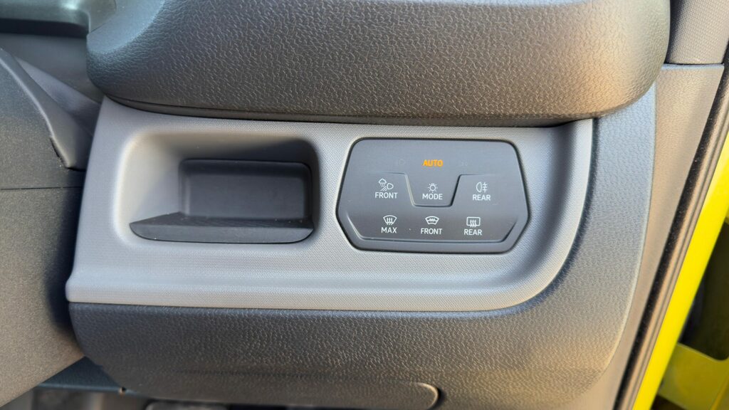 Volkswagen ID.Buzz Commerce Plus RO23GWJ Yellow #2