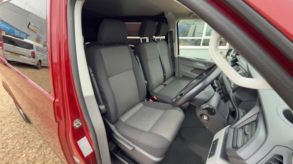 Volkswagen  2.0 150Ps 4Motion Kombi RO24KGU Red #4