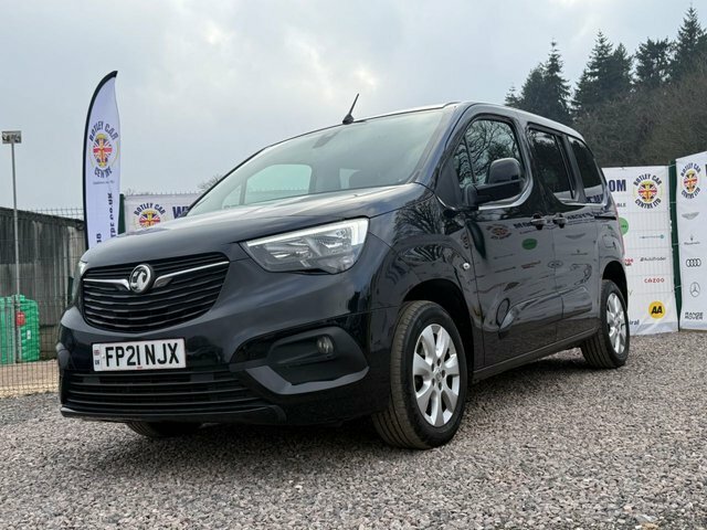 Vauxhall Combo Life 1.5 Turbo D Se Mpv Euro 6 S S FP21NJX Black #2