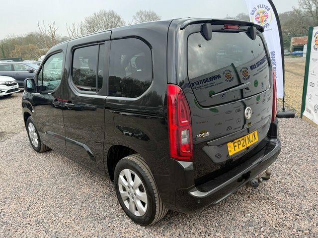 Vauxhall Combo Life 1.5 Turbo D Se Mpv Euro 6 S S FP21NJX Black #5