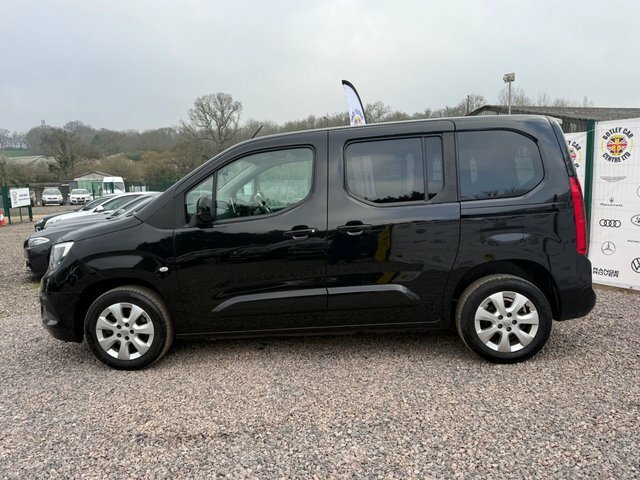 Vauxhall Combo Life 1.5 Turbo D Se Mpv Euro 6 S S FP21NJX Black #3