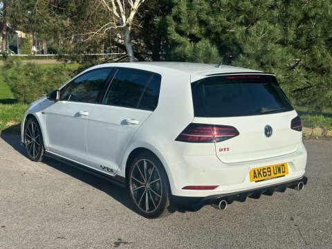 Volkswagen Golf 2019 69 2.0 AK69UWD White #2