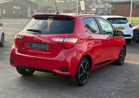 Toyota Yaris 1.5 Yaris Design DN67UBZ Red #5