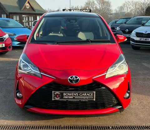 Toyota Yaris 1.5 Yaris Design DN67UBZ Red #6
