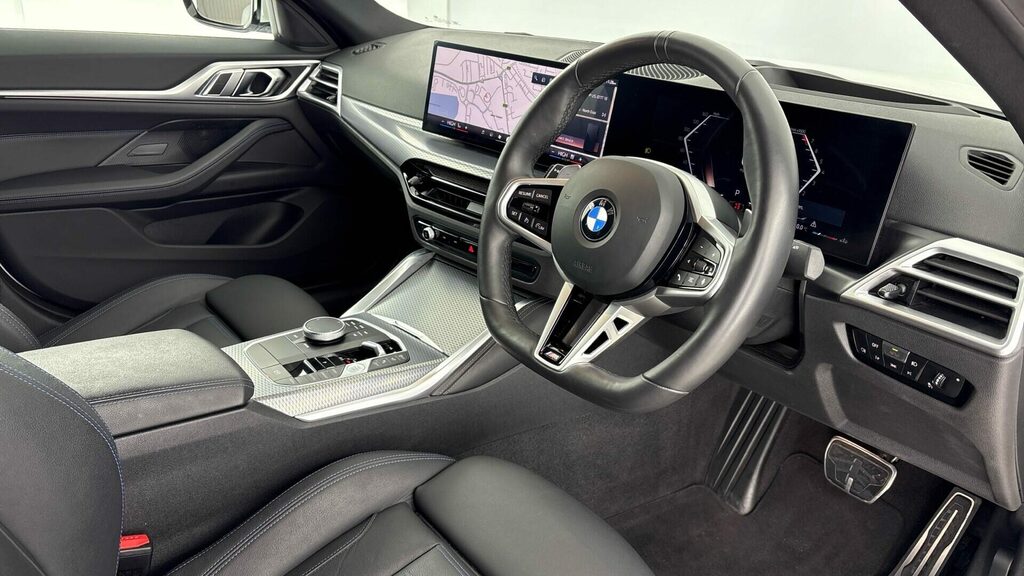 BMW 4 Series Coupe YC25BJX White #6