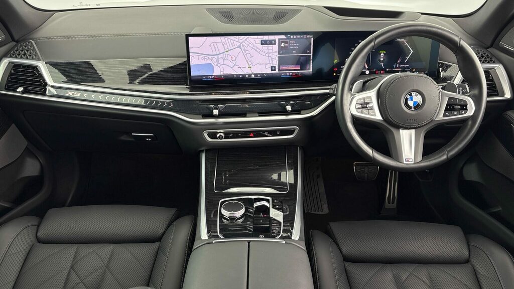 BMW X5 Suv PG24EBK White #4