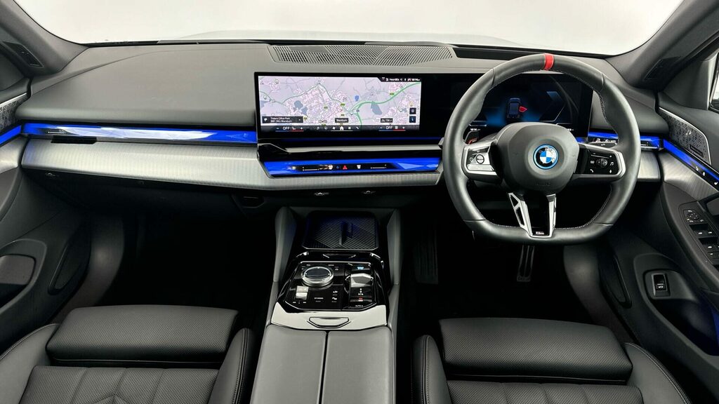 BMW i5 Saloon PE75YLN Black #4