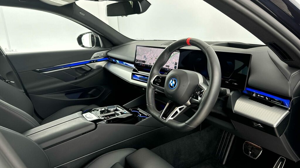 BMW i5 Saloon PE75YLN Black #6