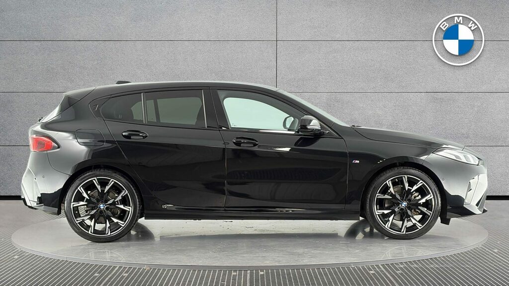 BMW 1 Series Sports YG75FWN Black #3