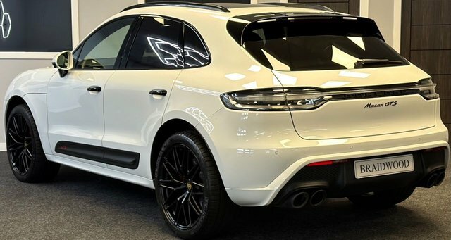 Porsche Macan Suv SV22LHF White #4