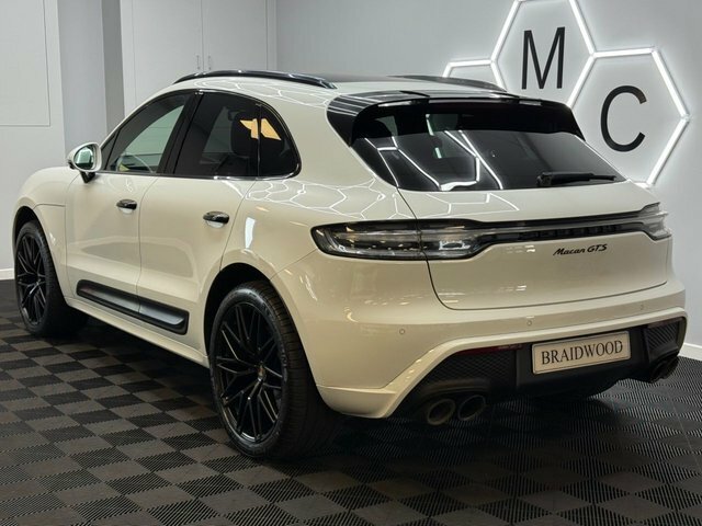 Porsche Macan Suv SV22LHF White #2
