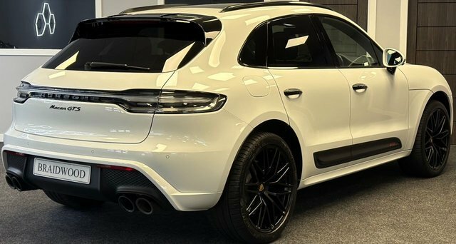 Porsche Macan Suv SV22LHF White #6