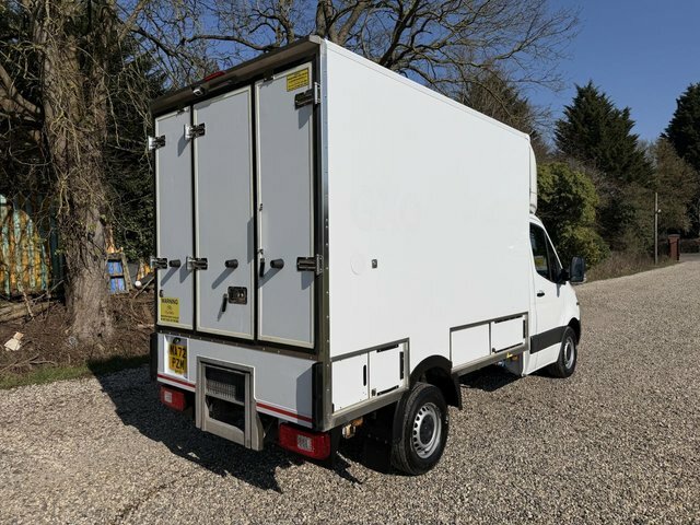 Mercedes-Benz Sprinter 315 Cdi Progressive Chassis NA72PZM White #4