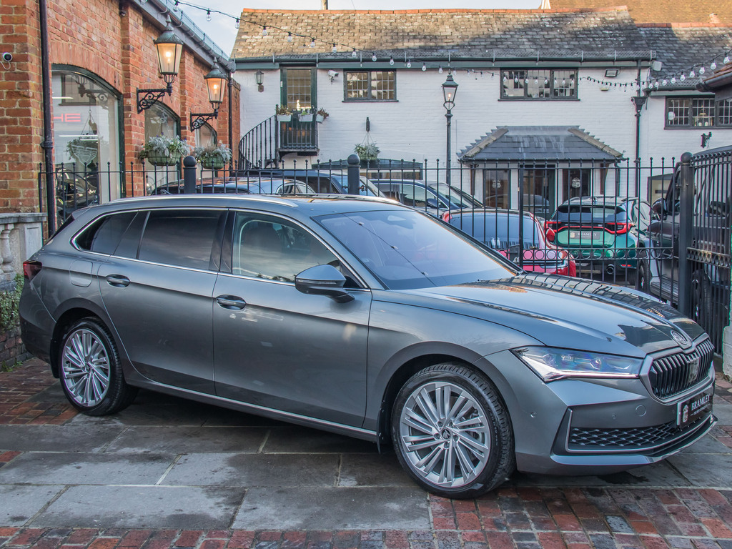 Skoda Superb Automatic KY75MBO #3