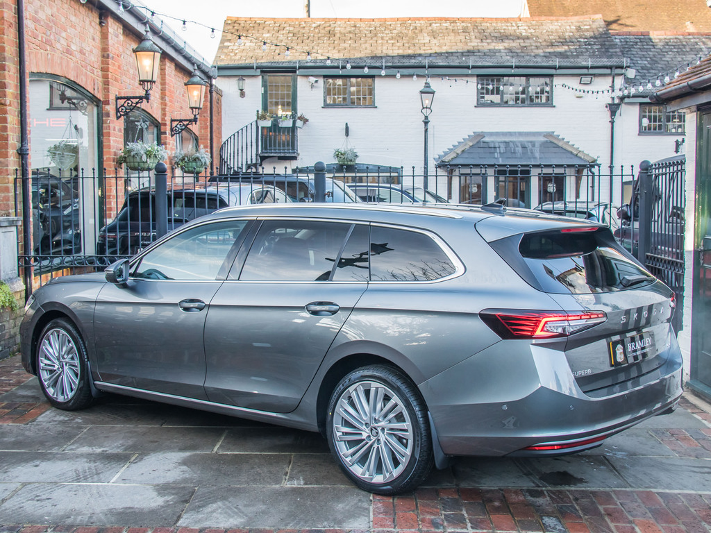 Skoda Superb Automatic KY75MBO #6