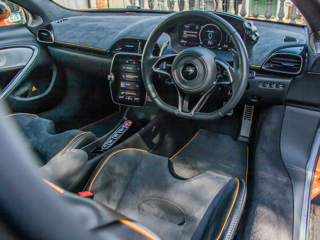 McLaren Artura V6 Phev Dct YD74JVN Silver #10