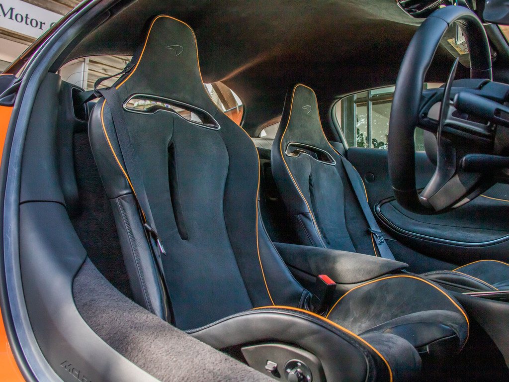 McLaren Artura V6 Phev Dct YD74JVN Silver #8