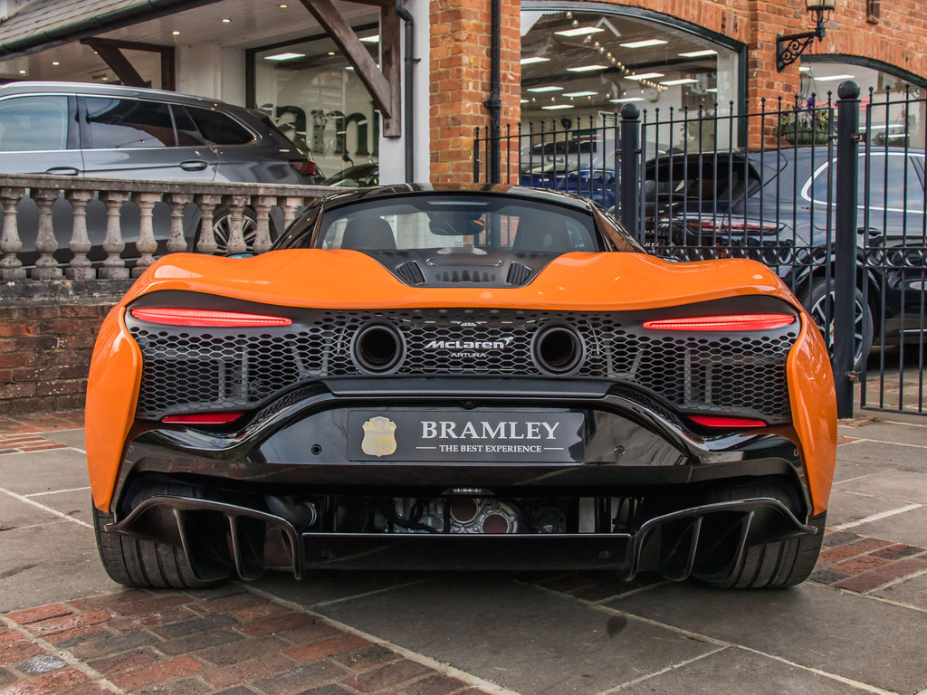 McLaren Artura V6 Phev Dct YD74JVN Silver #3