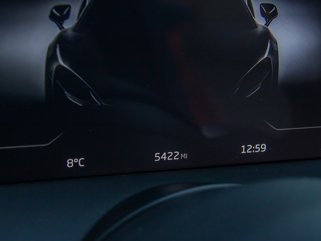 McLaren Artura V6 Phev Dct YD74JVN Silver #13