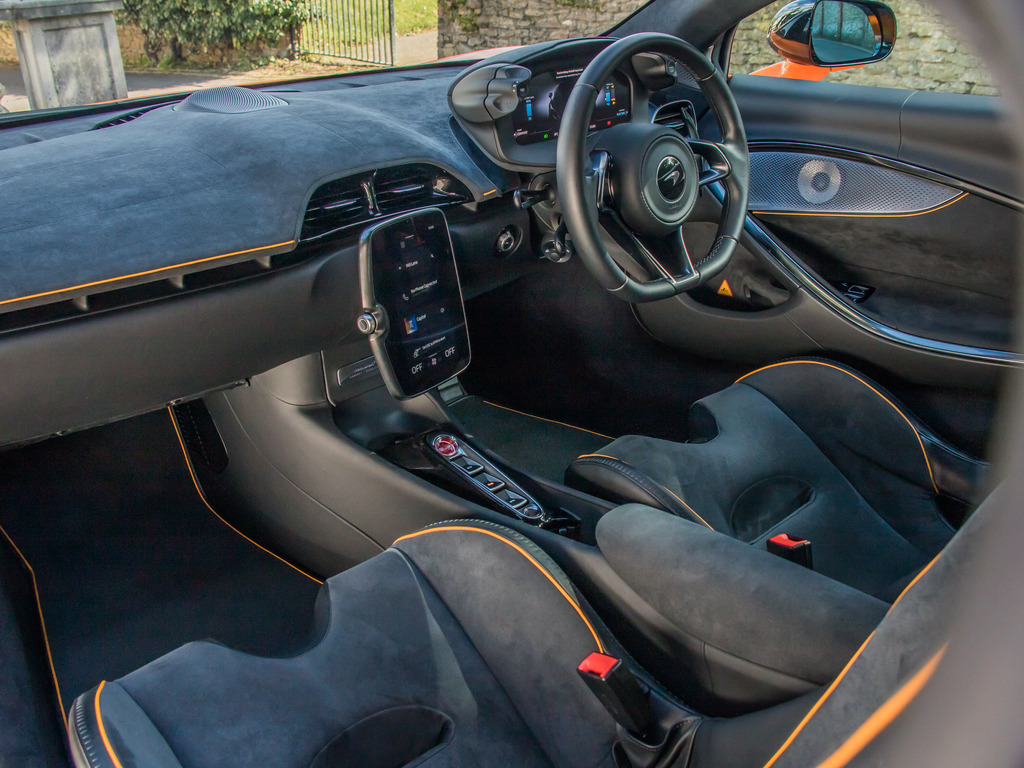 McLaren Artura V6 Phev Dct YD74JVN Silver #12