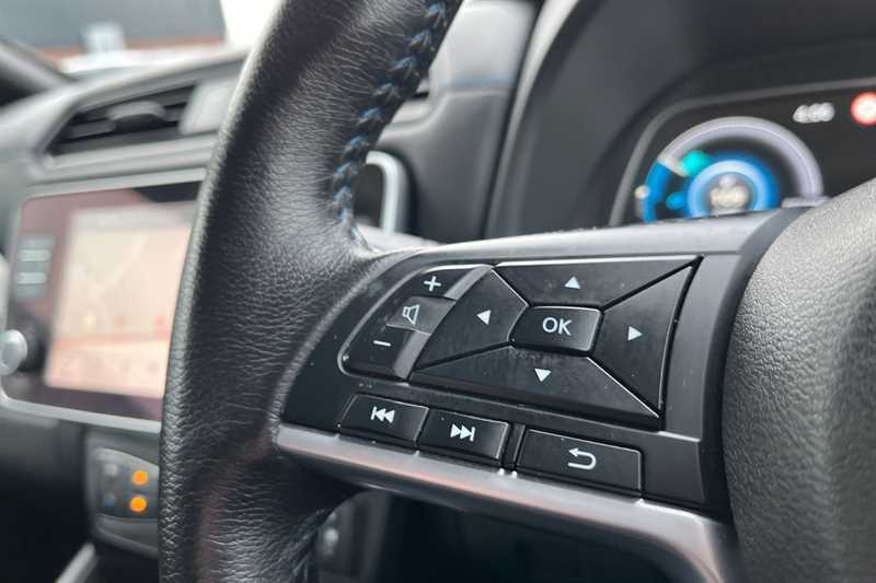 Nissan Leaf 110Kw N-connecta 39Kwh DS72LGL  #5