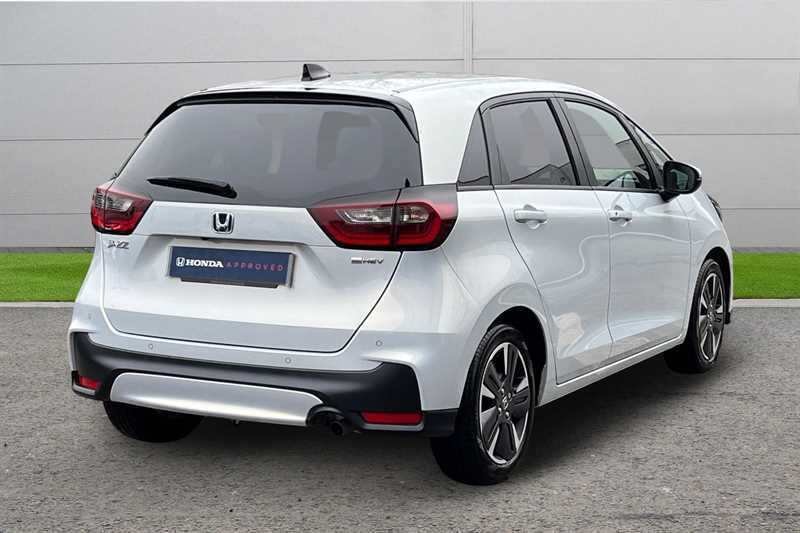 Honda Jazz 1.5 I-mmd Hybrid Advance Ecvt AV23ZXX White #3
