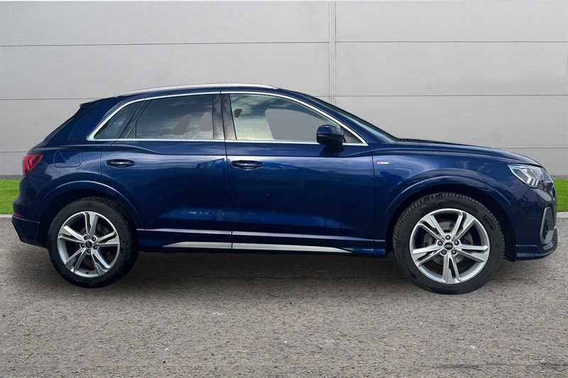 Audi Q3 35 Tfsi S Line S Tronic CV71GYE Blue #3
