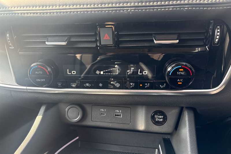 Nissan X-Trail 1.5 E-power 204 N-connecta Xtronic Black