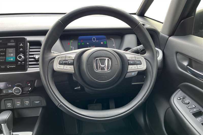 Honda Jazz 1.5 I-mmd Hybrid Advance Ecvt FG25LCA Black #4