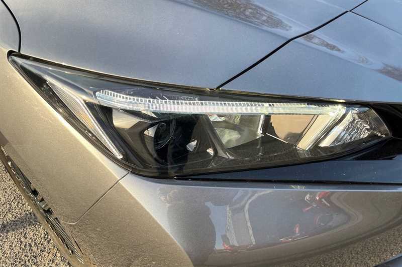 Nissan Leaf 110Kw N-connecta 39Kwh DS72LGC Grey #2