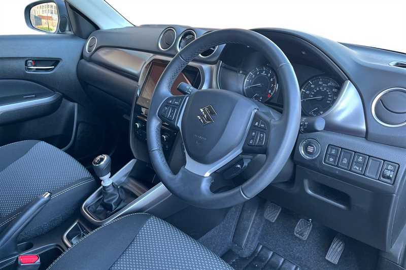 Suzuki Vitara 1.4 Boosterjet Mild Hybrid Motion LP74GHO Grey #4