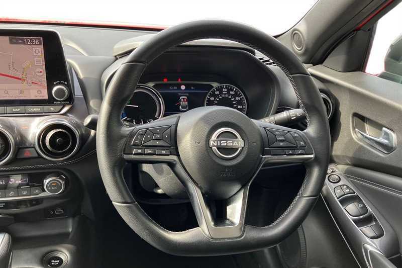 Nissan Juke 1.6 Hybrid N-connecta LM72EOP Red #4