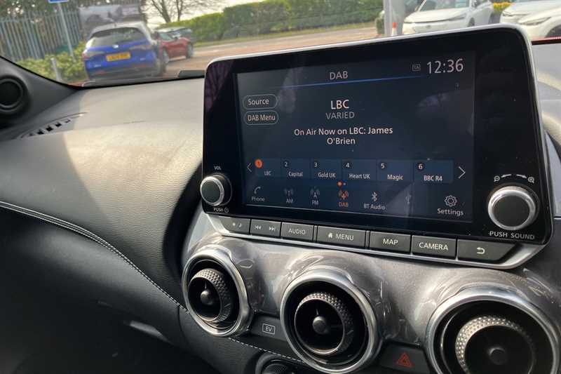 Nissan Juke 1.6 Hybrid N-connecta LM72EOP Red #5