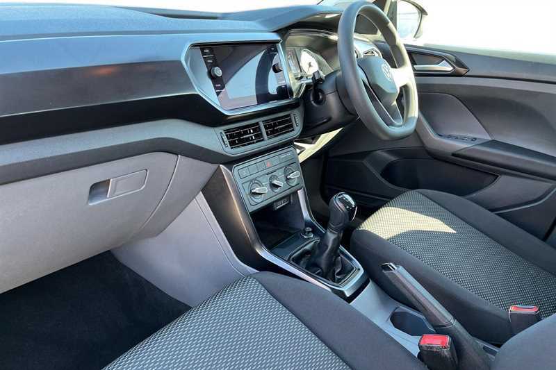 Volkswagen T-Cross 1.0 Tsi S YF70SYC Black #2