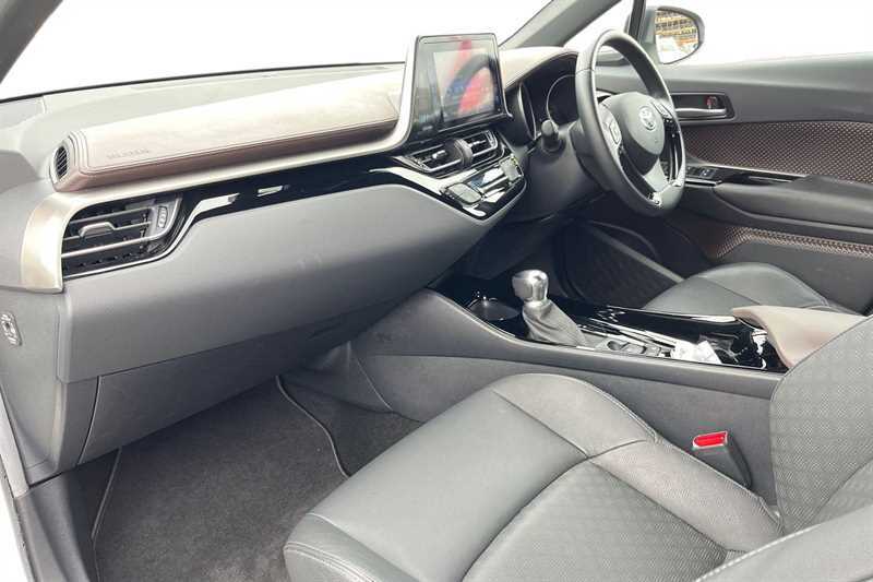 Toyota C-Hr 1.8 Hybrid Excel Cvt Leather White #2