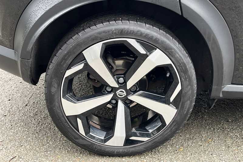 Nissan Juke 1.0 Dig-t 114 Tekna LV22VLO Black #6