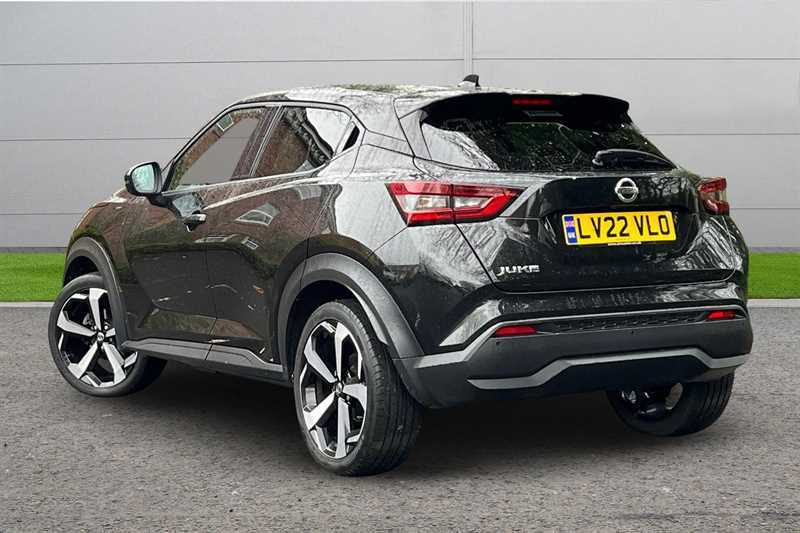 Nissan Juke 1.0 Dig-t 114 Tekna LV22VLO Black #2