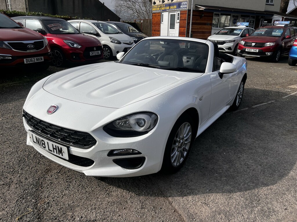 Fiat 124 Spider Convertible 1.4 124 Spider 1.4 Multiair Turbo 140H White