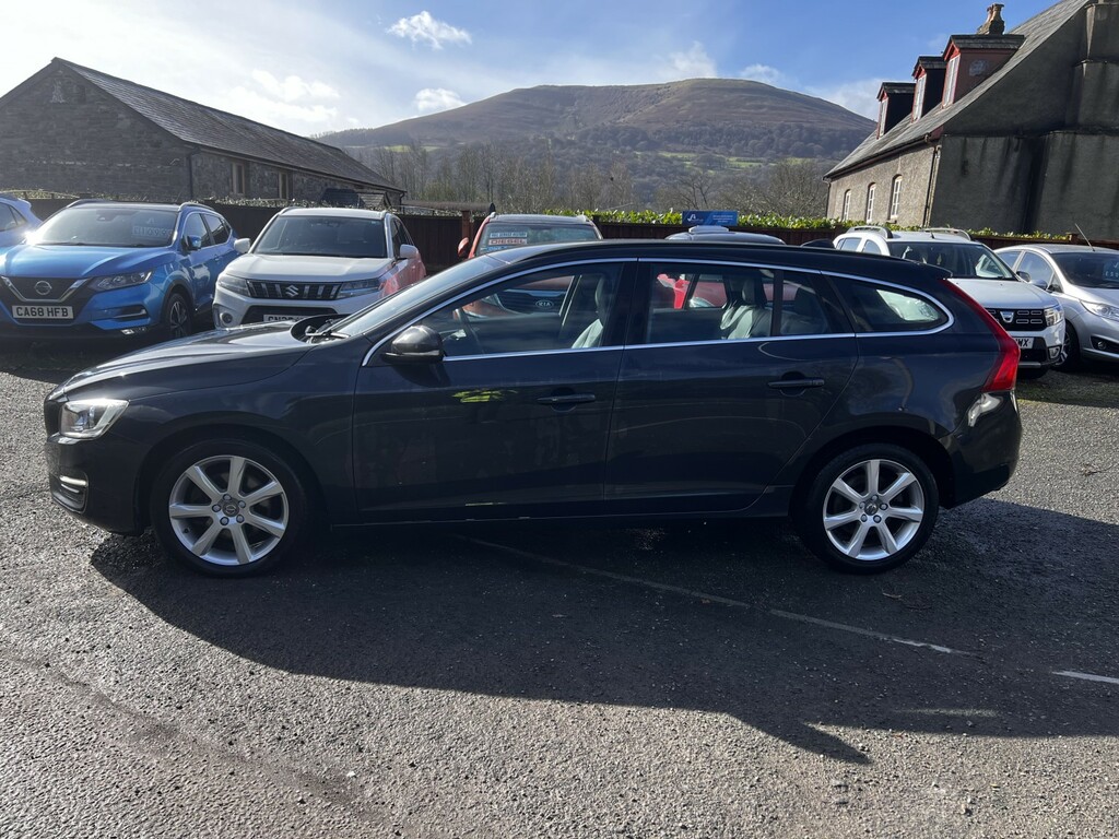 Volvo V60 Estate 2.0 Se Nav T4 201818 Grey #2