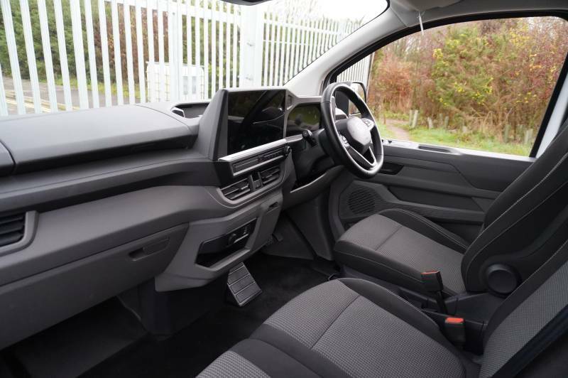 Volkswagen E-Transporter T32 65Kwh Van Commerce Plus Swb - 2025 25 HY25UTN White #2