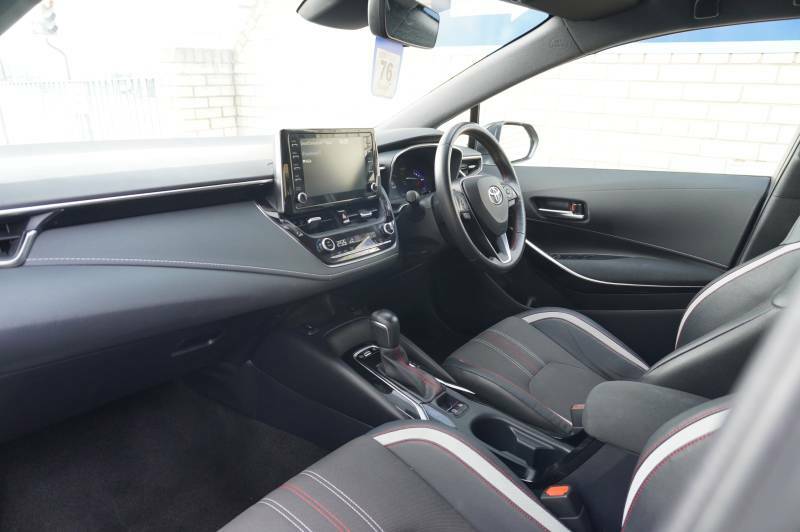Toyota Corolla Vvt-i Hybrid Gr Sport - 20 GY20LBN Black #2
