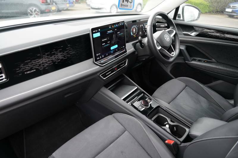 Volkswagen Tiguan Etsi 150 Dsg Elegance - 2026 24 WN24PYU White #2