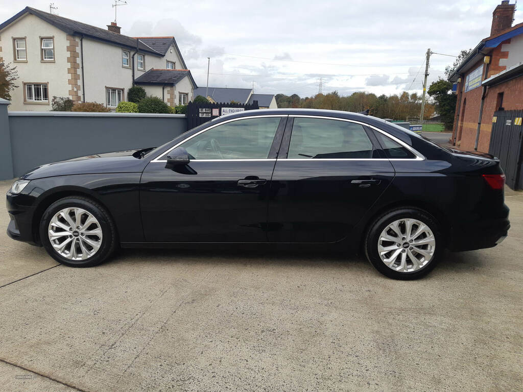 Audi A4 30 Tdi Technik S Tronic Black