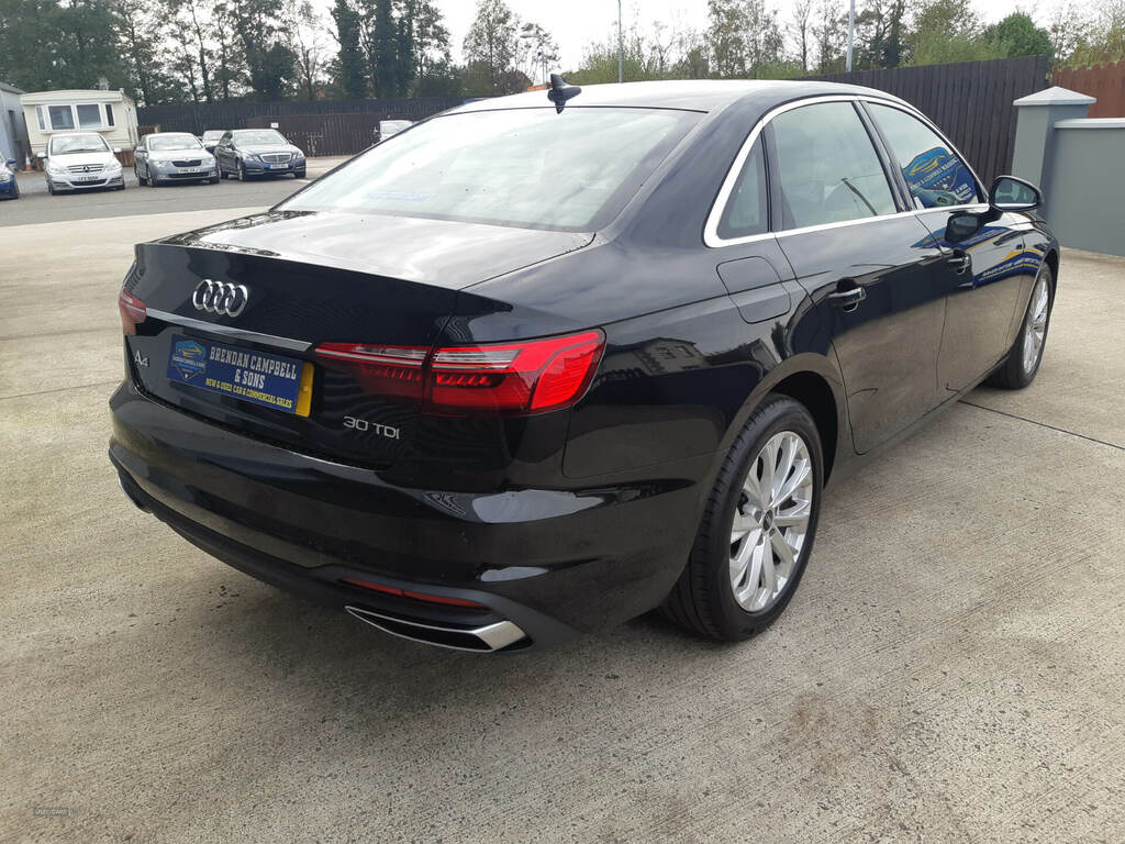 Audi A4 30 Tdi Technik S Tronic CF71DZD Black #4
