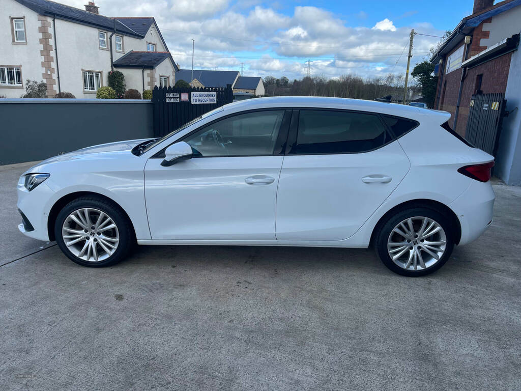 Seat Leon 1.5 Tsi Evo Se Dynamic DK71XMZ White #3