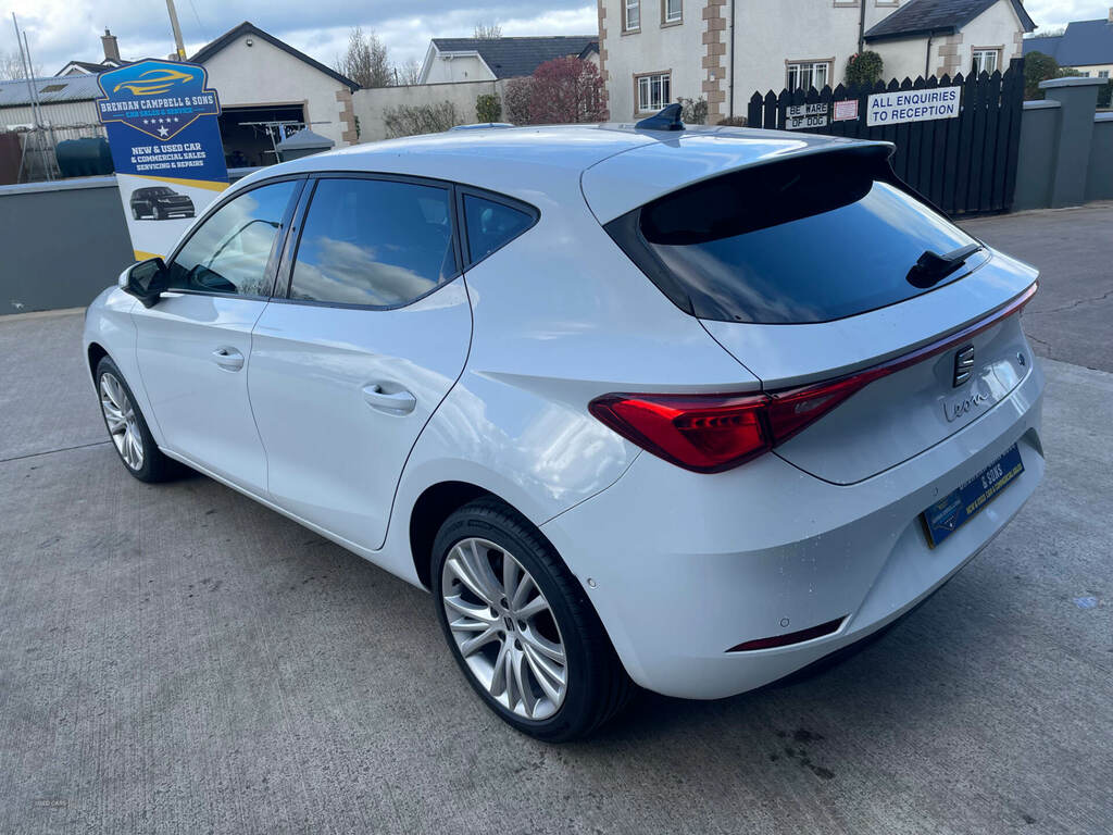 Seat Leon 1.5 Tsi Evo Se Dynamic DK71XMZ White #4