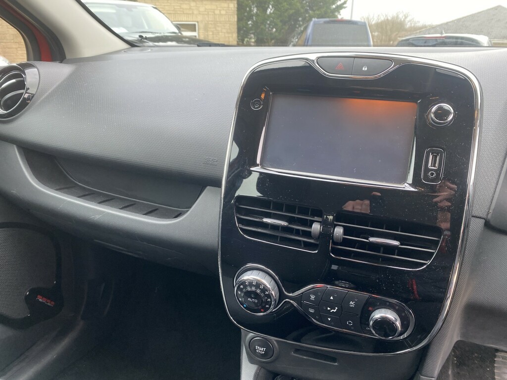 Renault Clio Hatchback 1.5 Dynamique S Medianav Dci 90 Stop S Red #6